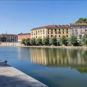 Centre Navigli- Apartment Milan